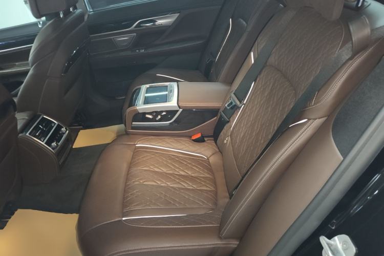 Used BMW 7 Series 2019 Restyled 740Li Leading Edition M Sport Package Left Rear Seat
