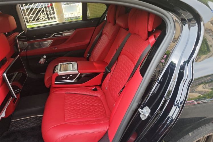 Used BMW 7 Series 2019 Restyled 740Li xDrive Executive M Sport Package Left Rear Seat