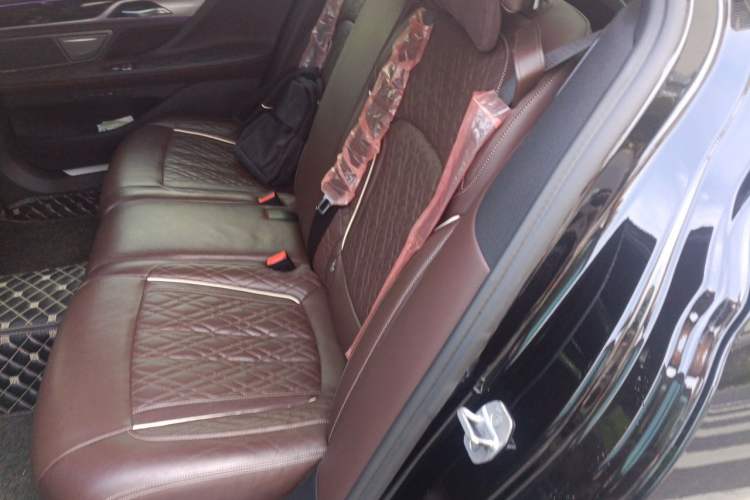 Used BMW 7 Series 2019 Restyled 740Li Leading Edition M Sport Package Left Rear Seat