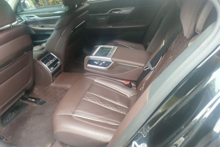 Used BMW 7 Series 2019 730Li Luxury Package Left Rear Seat