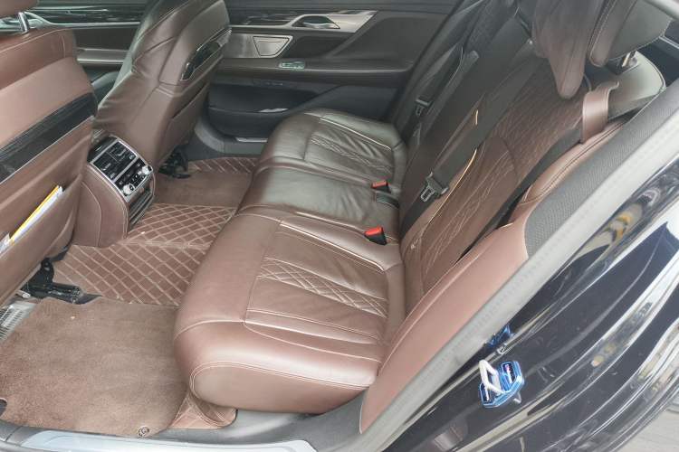 Used BMW 7 Series 2019 730Li M Sport Package Left Rear Seat