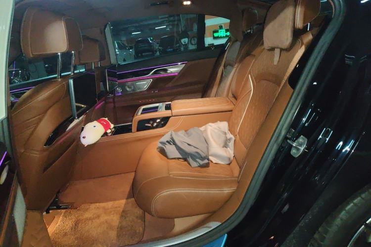 Used BMW 7 Series 2019 Restyled 740Li xDrive Executive M Sport Package Left Rear Seat