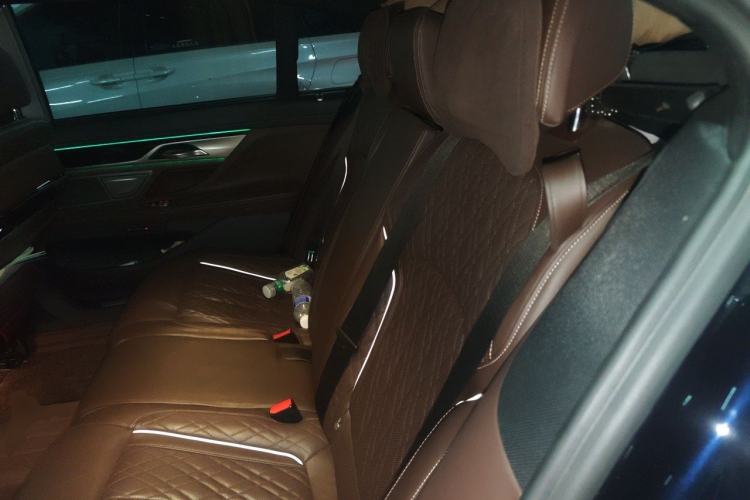 Used BMW 7 Series 2019 740Li Leading Model M Sport Package Left Rear Seat