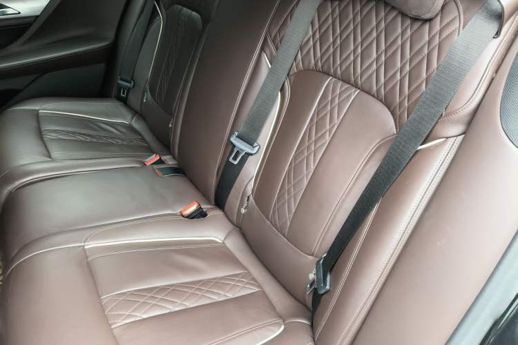 Used BMW 7 Series 2019 730Li M Sport Package Left Rear Seat