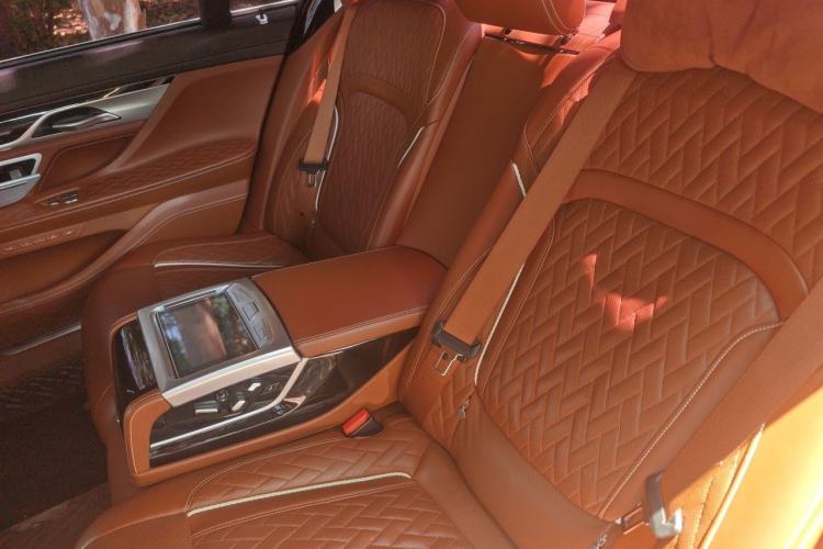 Used BMW 7 Series 2019 740Li xDrive Executive M Sport Package Left Rear Seat