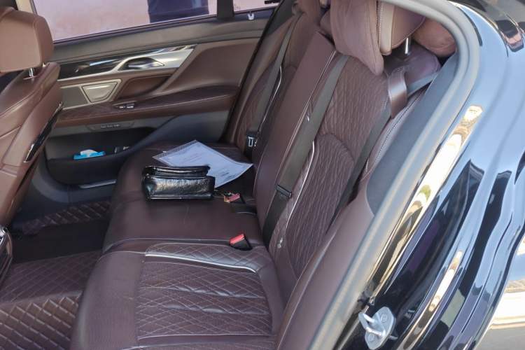 Used BMW 7 Series 2019 Restyled 740Li Leading Edition M Sport Package Left Rear Seat