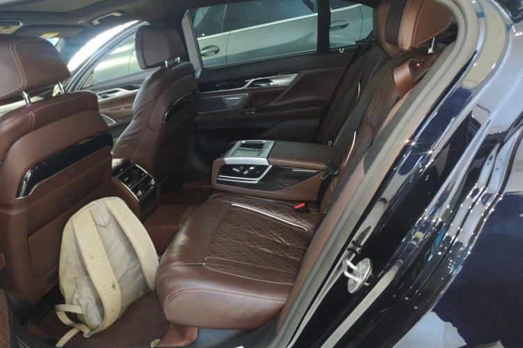 Used BMW 7 Series 2019 740Li Leading Model M Sport Package Left Rear Seat