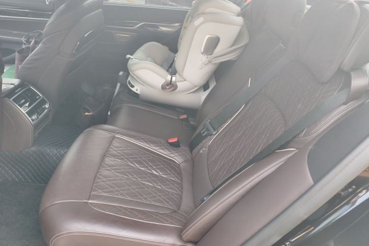 Used BMW 7 Series 2019 Restyled 740Li Leading Edition M Sport Package Left Rear Seat