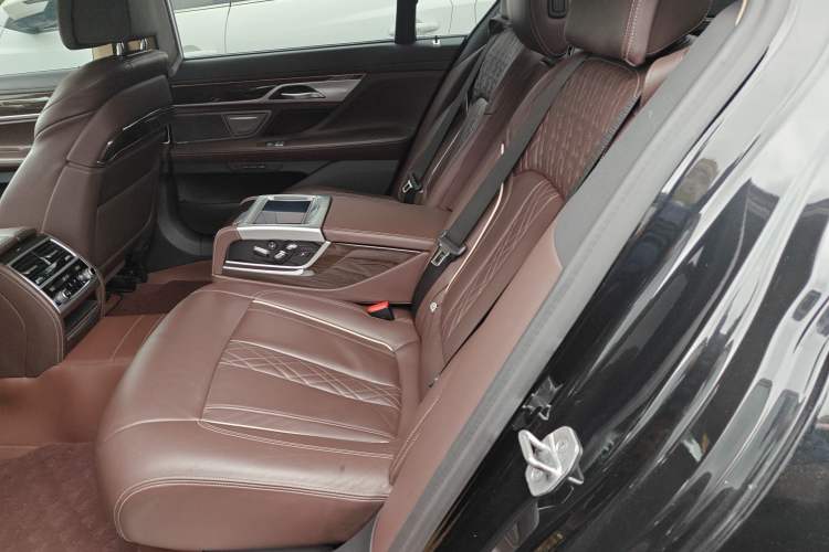 Used BMW 7 Series 2019 730Li Luxury Package Left Rear Seat