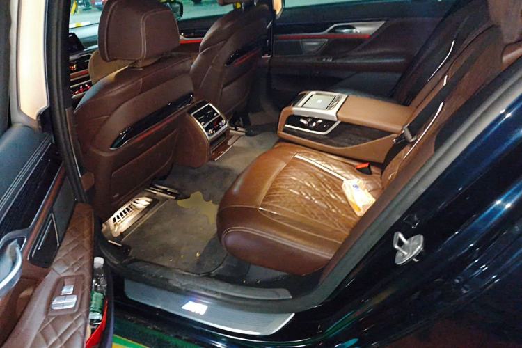 Used BMW 7 Series 2019 740Li Leading Model M Sport Package Left Rear Seat