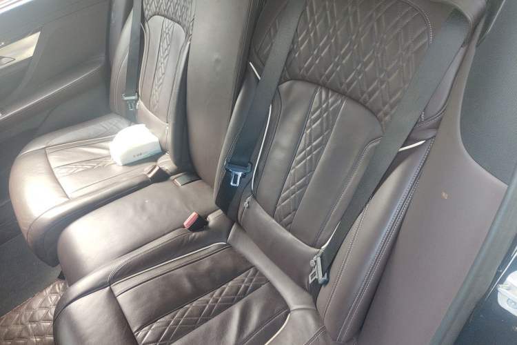 Used BMW 7 Series 2019 730Li M Sport Package Left Rear Seat