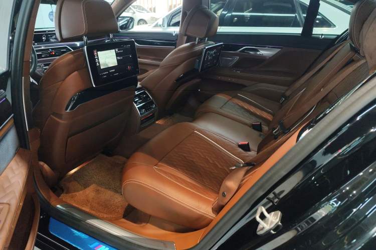 Used BMW 7 Series 2019 Restyled 740Li xDrive Executive M Sport Package Left Rear Seat