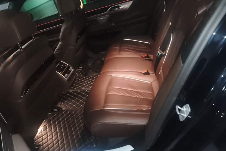 Used BMW 7 Series 2019 730Li M Sport Package Left Rear Seat
