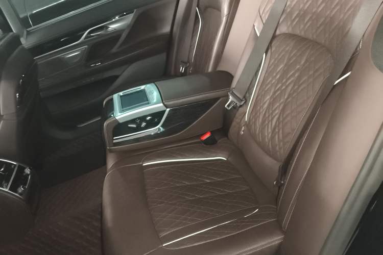 Used BMW 7 Series 2019 Restyled 740Li Leading Edition M Sport Package Left Rear Seat