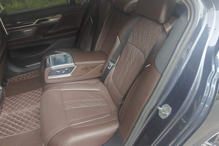 Used BMW 7 Series 2019 Updated 730Li Luxury Package Left Rear Seat