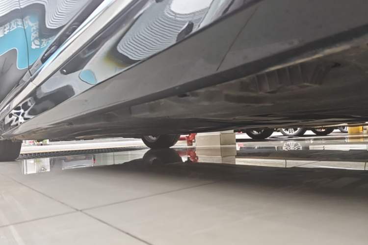 Used BMW 7 Series 2019 Updated 730Li Luxury Package Left Side Sill