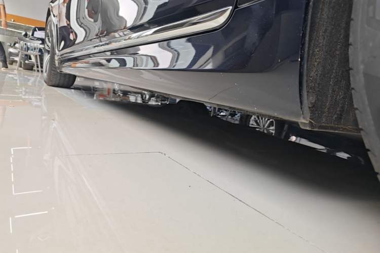 Used BMW 7 Series 2019 730Li M Sport Package Left Side Sill