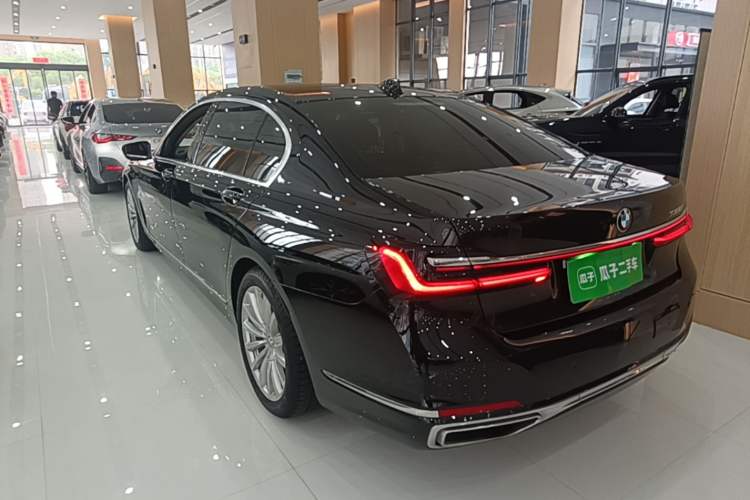 Used BMW 7 Series 2019 Updated 730Li Luxury Package Rear Left 45 Deg
