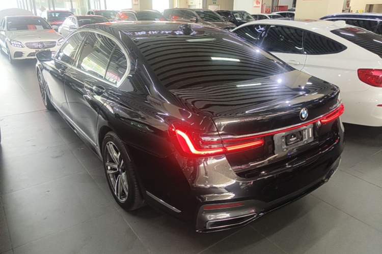 Used BMW 7 Series 2019 730Li M Sport Package Rear Left 45 Deg