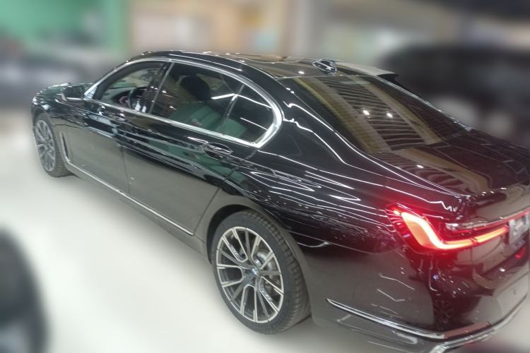 Used BMW 7 Series 2019 Restyled 740Li Leading Luxury Package Rear Left 45 Deg