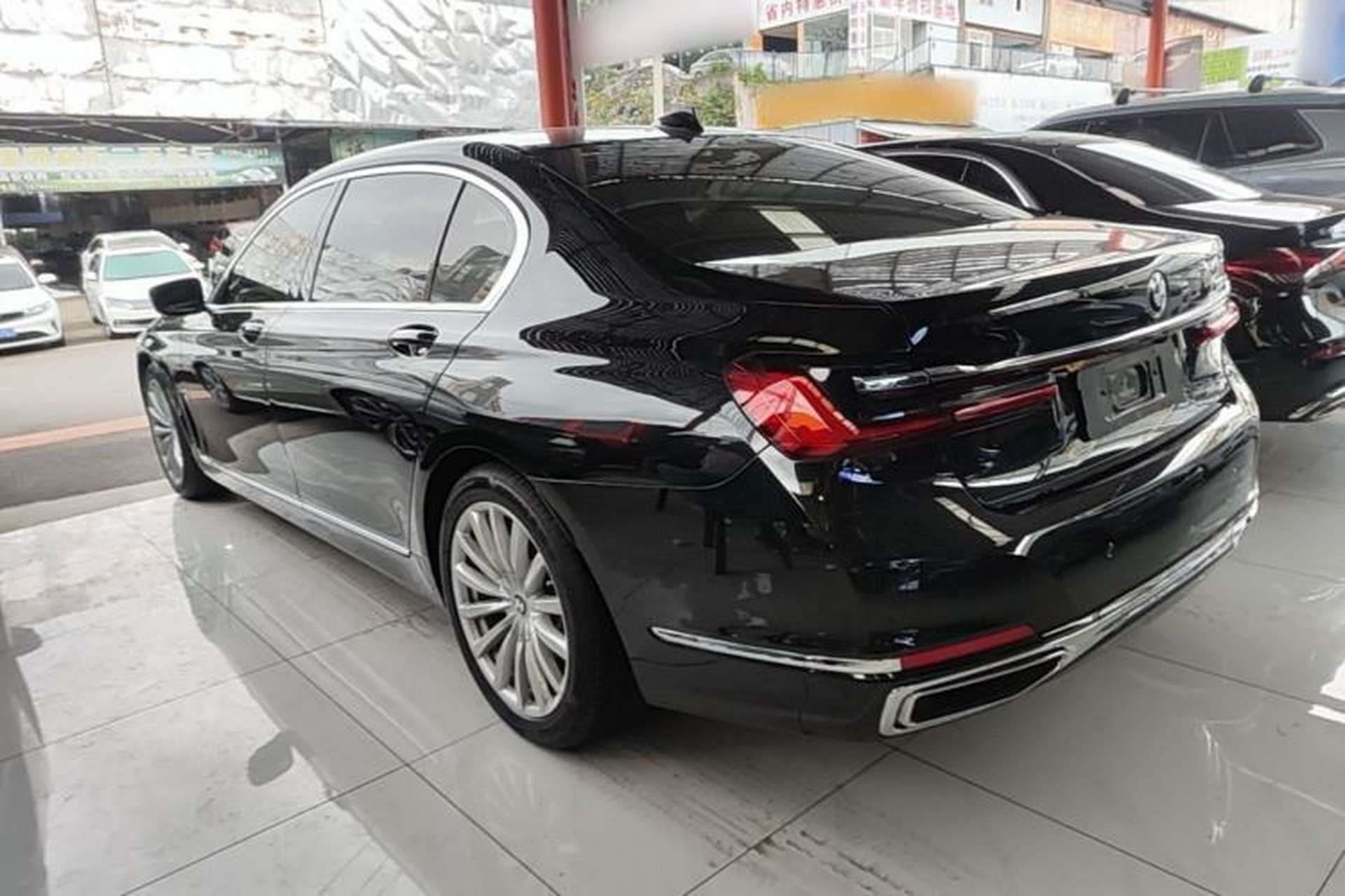 Used BMW 7 Series 2019 730Li Luxury Package Rear Left 45 Deg