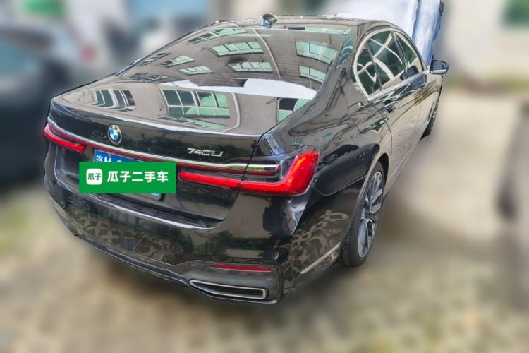 Used BMW 7 Series 2019 740Li Luxury Edition M Sport Package Rear Right 45 Deg