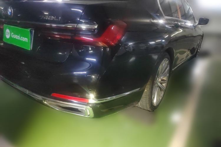 Used BMW 7 Series 2019 740Li Leading Edition Luxury Package Rear Right 45 Deg