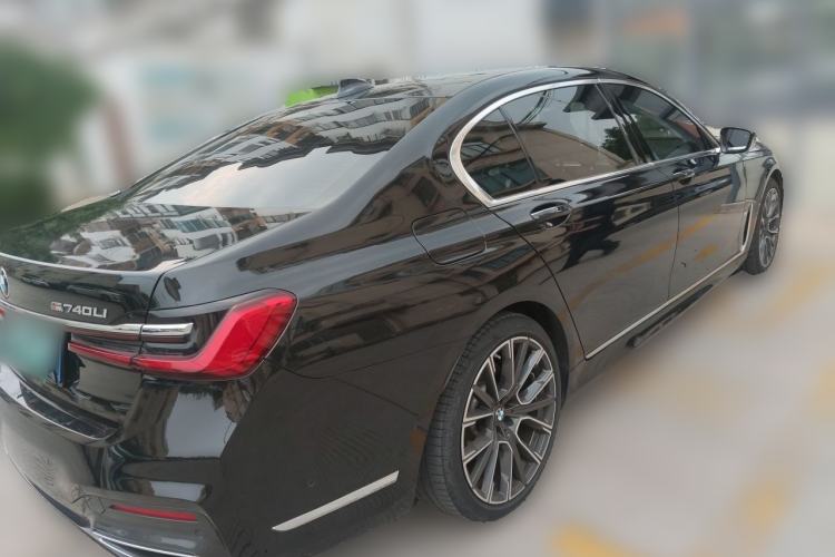 Used BMW 7 Series 2019 740Li Luxury Edition M Sport Package Rear Right 45 Deg