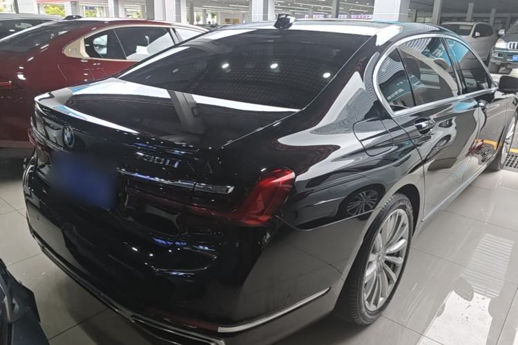 Used BMW 7 Series 2019 Updated 730Li Luxury Package Rear Right 45 Deg