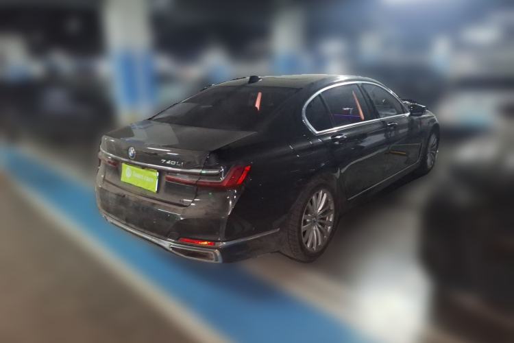 Used BMW 7 Series 2019 730Li Luxury Package Rear Right 45 Deg