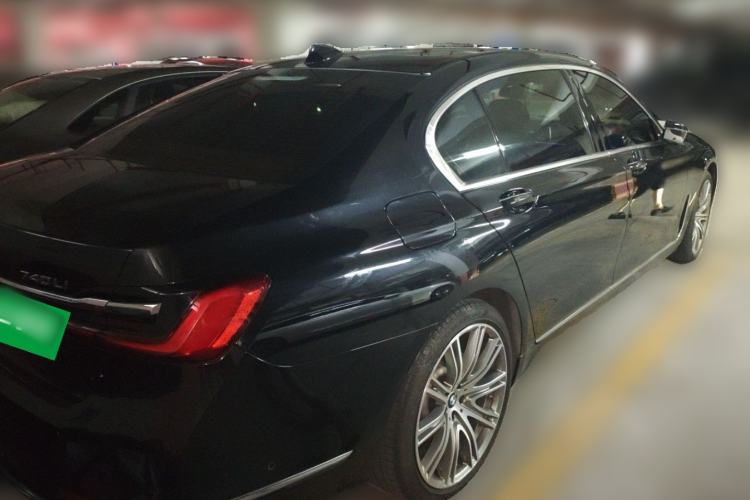 Used BMW 7 Series 2019 740Li xDrive Executive Luxury Package Rear Right 45 Deg