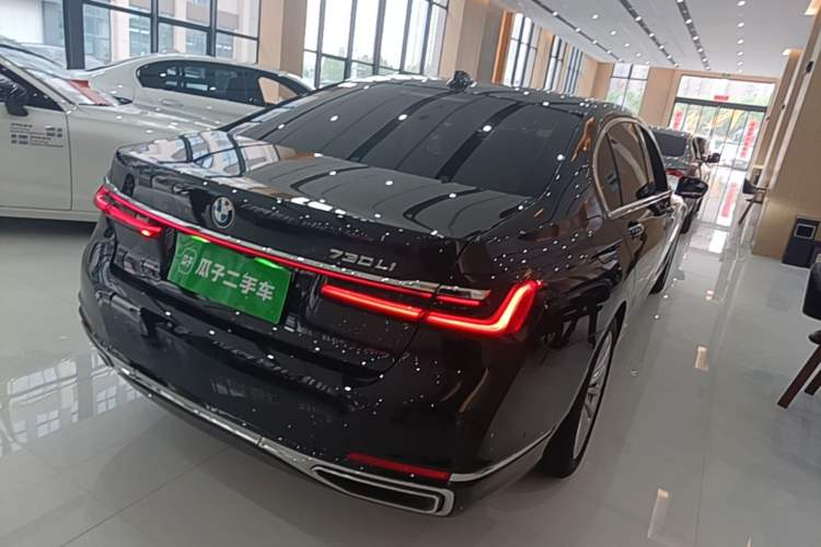 Used BMW 7 Series 2019 Updated 730Li Luxury Package Rear Right 45 Deg