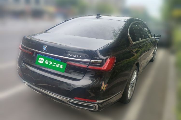 Used BMW 7 Series 2019 730Li Luxury Package Rear Right 45 Deg