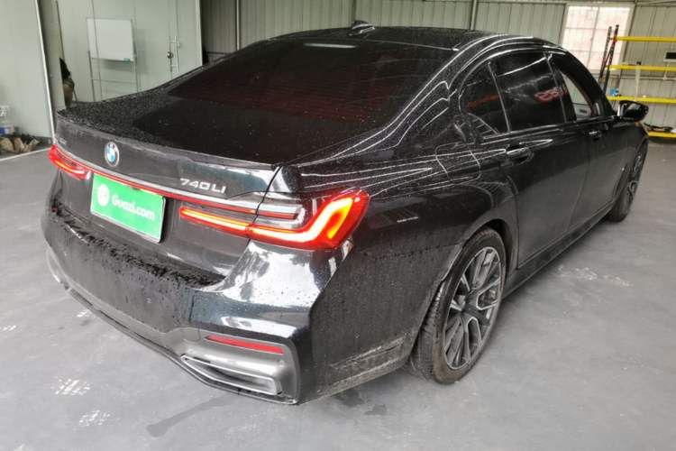 Used BMW 7 Series 2019 Updated 740Li Luxury Version M Sport Package Rear Right 45 Deg