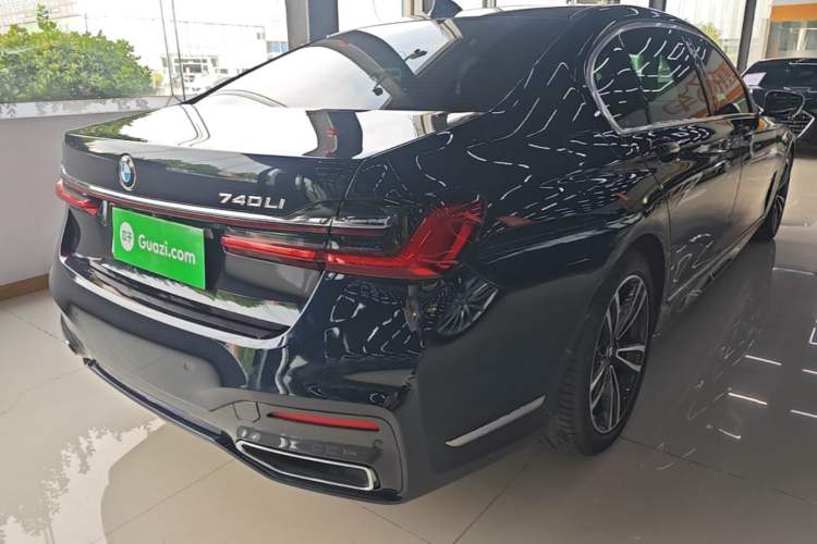 Used BMW 7 Series 2019 730Li M Sport Package Rear Right 45 Deg