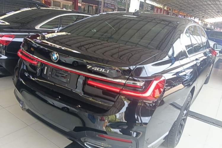 Used BMW 7 Series 2019 Restyled 730Li M Sport Package Rear Right 45 Deg