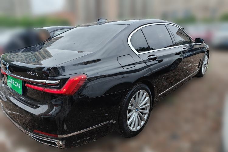 Used BMW 7 Series 2019 730Li Luxury Package Rear Right 45 Deg