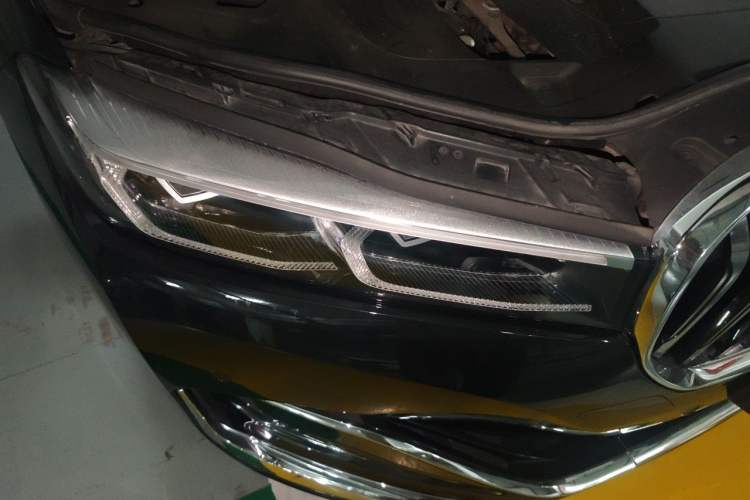 Used BMW 7 Series 2019 Restyled 740Li Leading Luxury Package Right Front Headlight