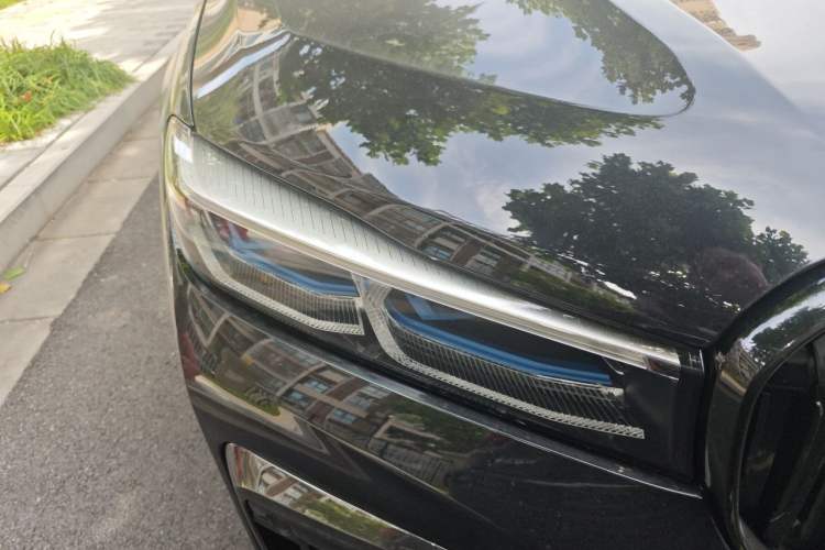 Used BMW 7 Series 2019 Restyled 740Li xDrive Executive M Sport Package Right Front Headlight
