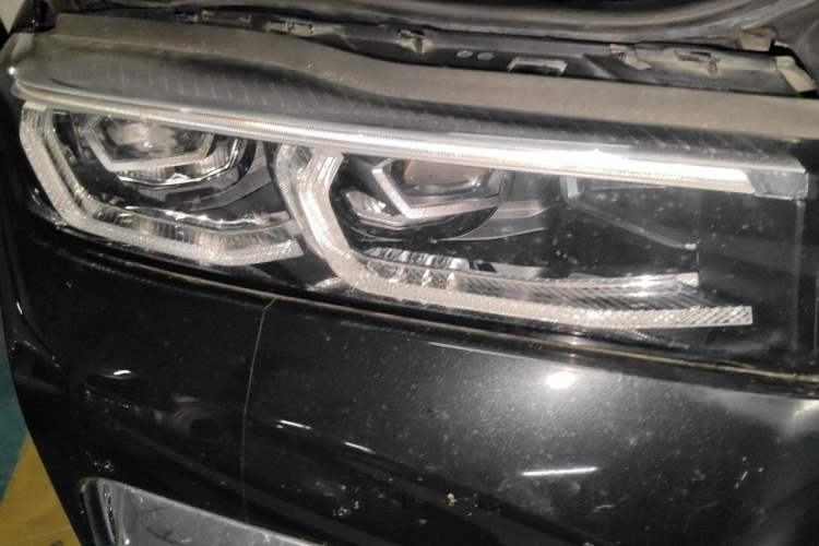 Used BMW 7 Series 2019 Restyled 740Li Leading Edition M Sport Package Right Front Headlight