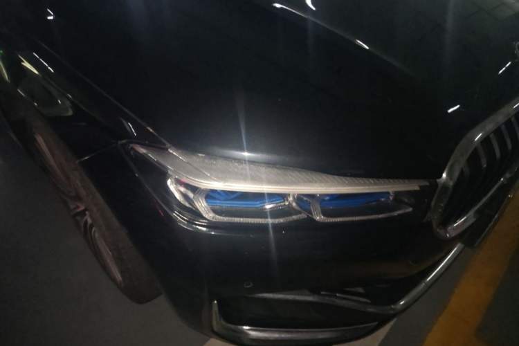Used BMW 7 Series 2019 740Li Luxury Edition with Premium Package Right Front Headlight
