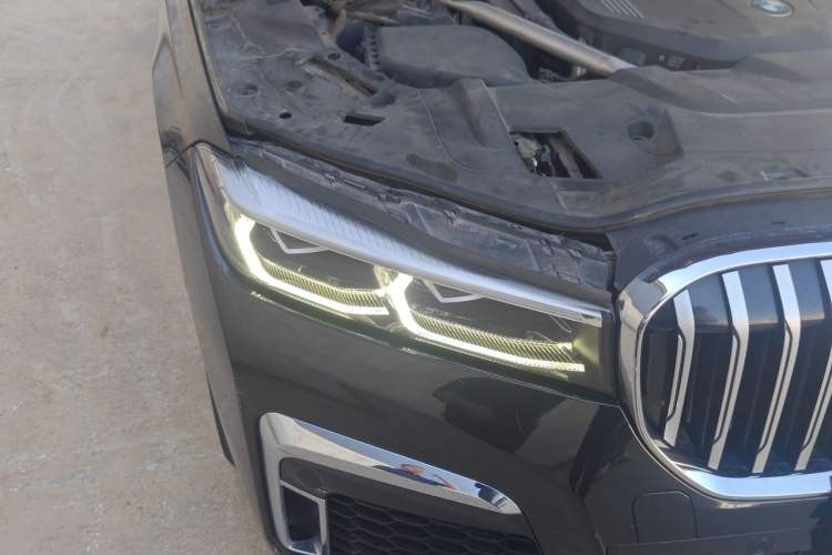Used BMW 7 Series 2019 Restyled 740Li Leading Edition M Sport Package Right Front Headlight