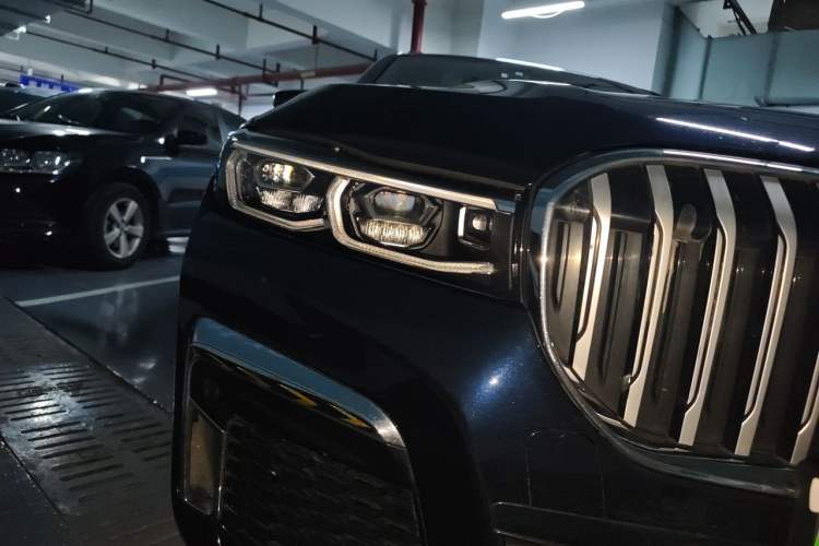 Used BMW 7 Series 2019 730Li M Sport Package Right Front Headlight