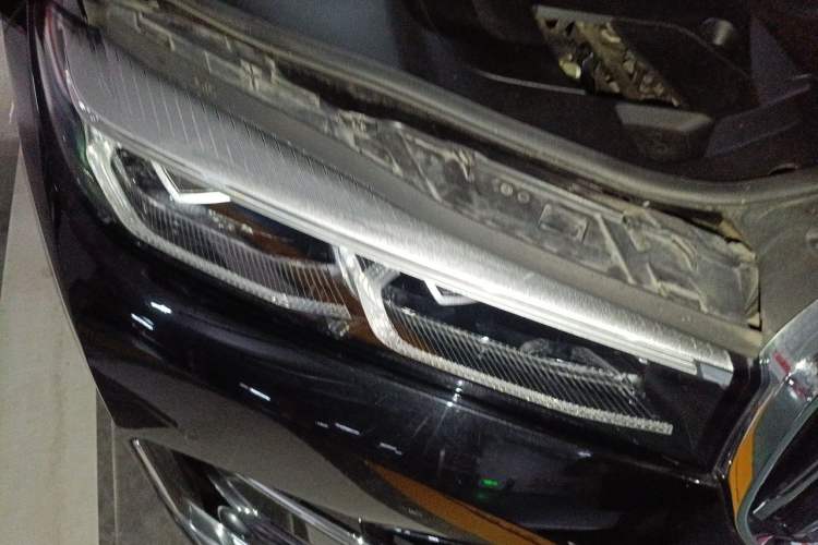 Used BMW 7 Series 2019 Restyled 740Li Leading Luxury Package Right Front Headlight