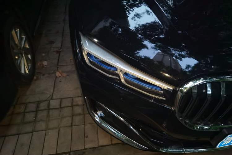 Used BMW 7 Series 2019 740Li xDrive Executive M Sport Package Right Front Headlight