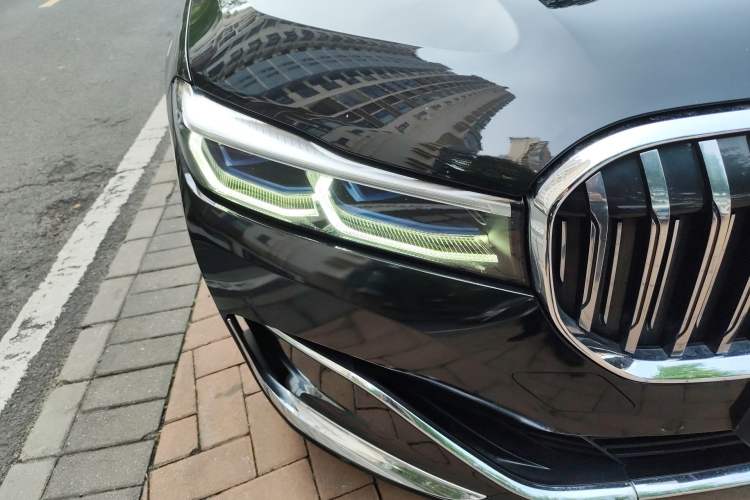 Used BMW 7 Series 2019 740Li Luxury Edition with Premium Package Right Front Headlight