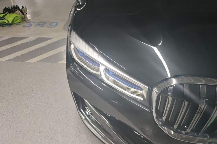 Used BMW 7 Series 2019 Updated 740Li Luxury Package Premium Edition Right Front Headlight