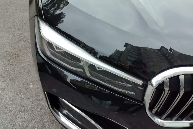 Used BMW 7 Series 2019 Updated 730Li Luxury Package Right Front Headlight