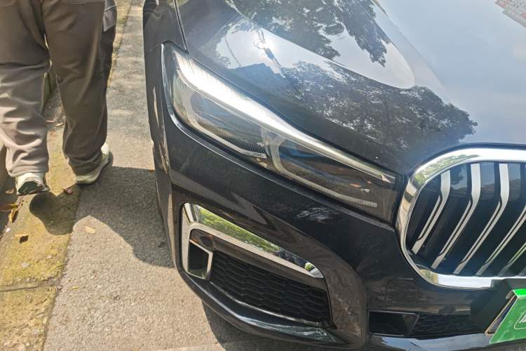 Used BMW 7 Series 2019 Restyled 740Li xDrive Executive M Sport Package Right Front Headlight