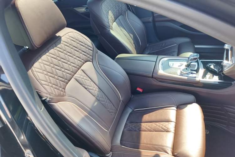 Used BMW 7 Series 2019 Restyled 730Li M Sport Package Right Front Seat